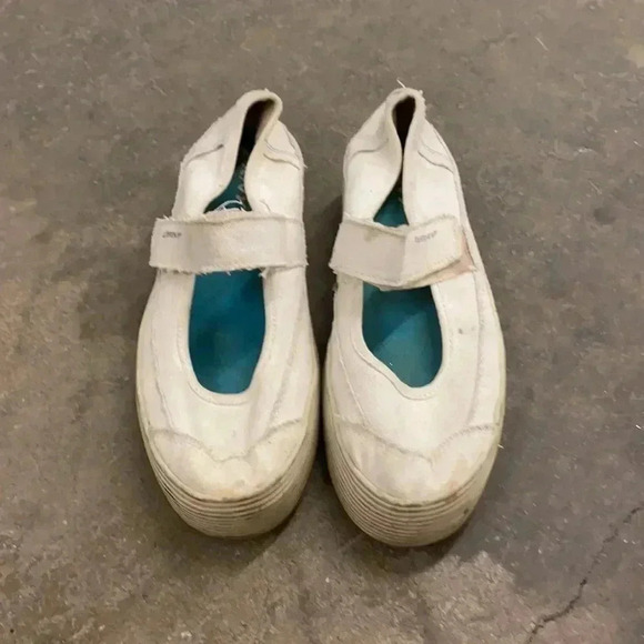 Vintage Dkny platform mary janes - Picture 3 of 8